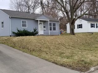 2434 Illinois St SW, Cedar Rapids, IA 52404