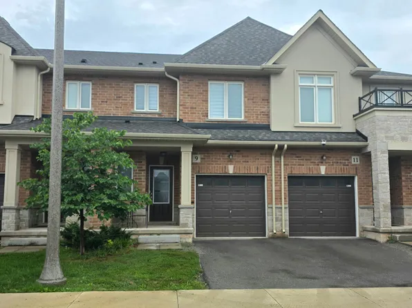 9 Arietta Ln #16, Hamilton, ON L8E 0K7