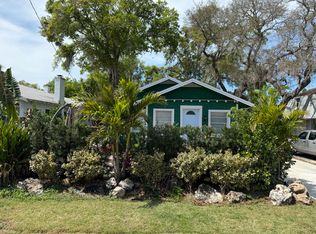 217 N Grosse Ave, Tarpon Springs, FL 34689