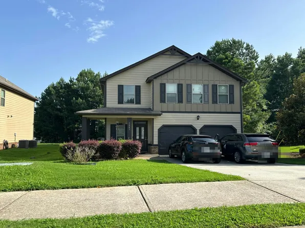 3482 Creswell Dr, Rex, GA 30273