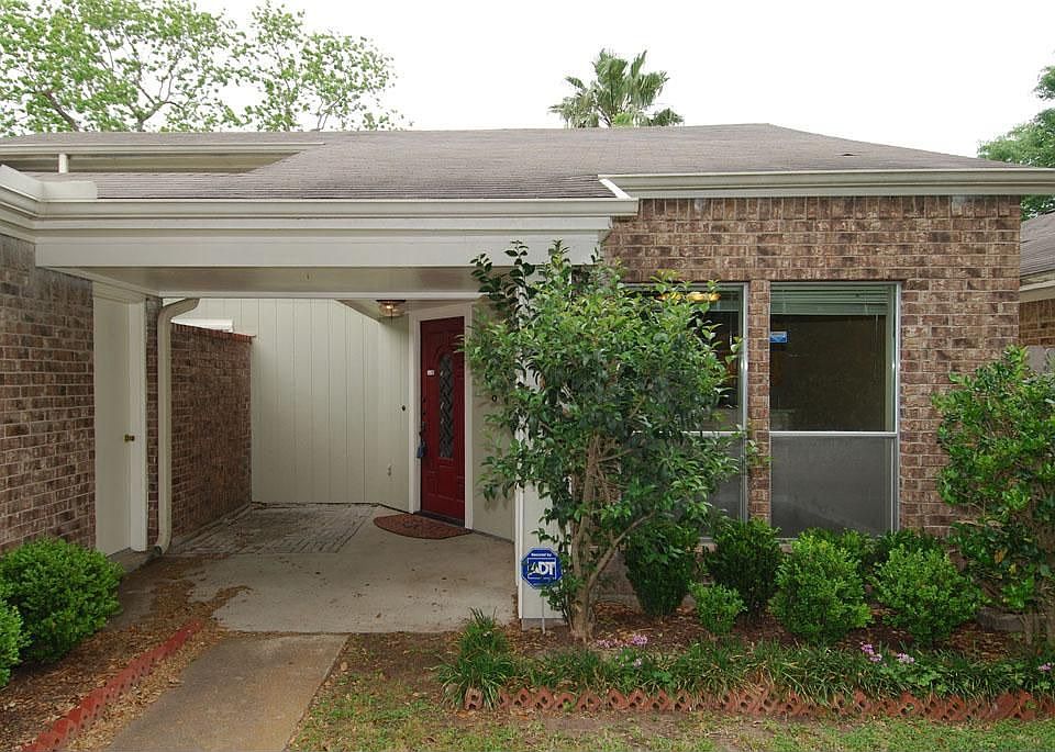 1st image of 13806 Birch Hollow Ln
