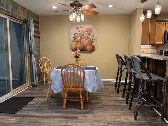 4th image of 800 Egret Cir APT 52