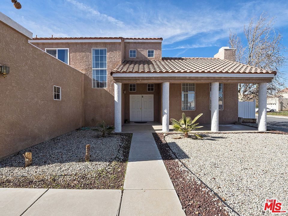 2nd image of 36907 Clearwood Ct