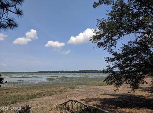 16 Dolphin Point Ln, Hilton Head Island, SC 29926