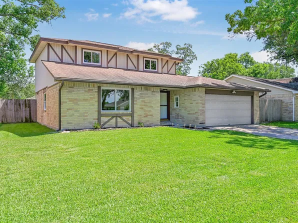 5910 Misty Meadow St, League City, TX 77573