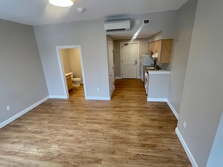 341 Main St #309 — Photo 9