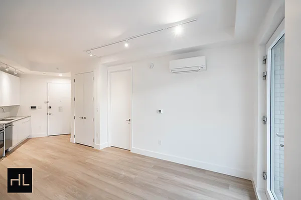 Rented by Highline Residential | media 153