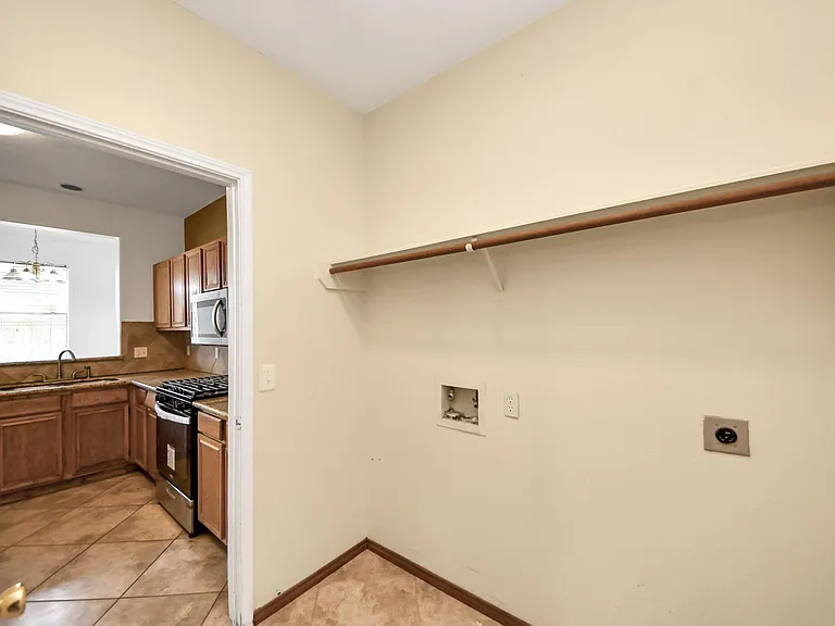 20218 Bronze Bluff Dr — Photo 16