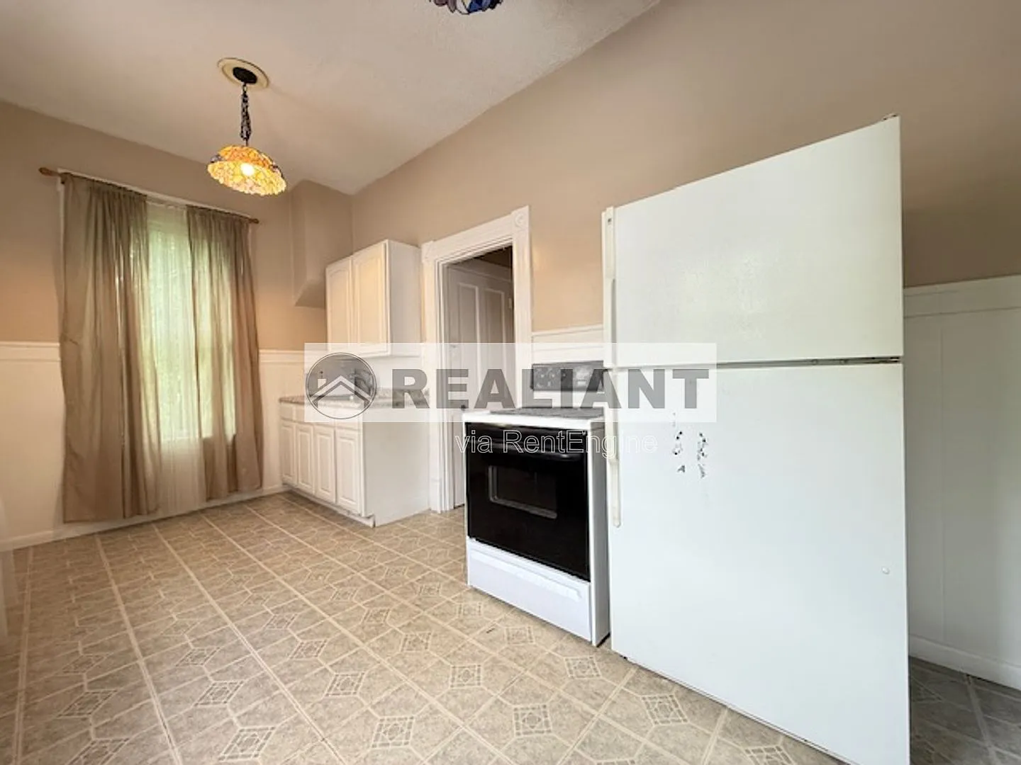 2 bed, 1.0 bath, $1,495 — Photo 4