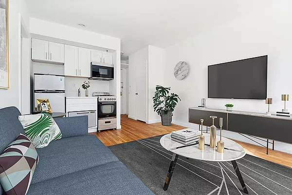 Rented by REAL New York | media 3