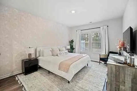 1041 Arborwood Ln SW — Photo 18
