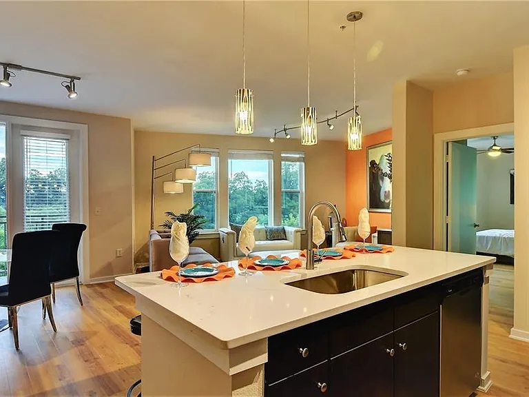 1900 Barton Springs Rd #3048 — Photo 2