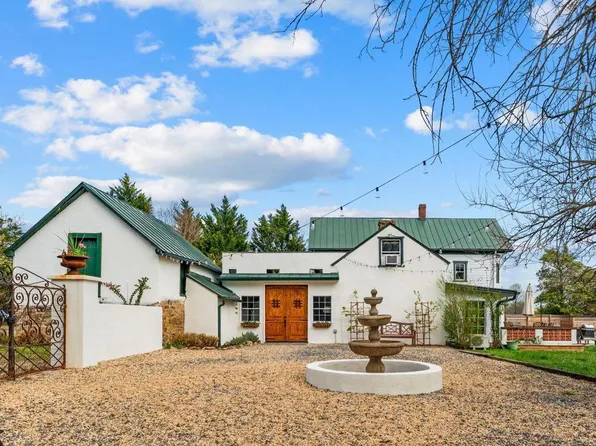 4094 Whiting Rd, Marshall, VA 20115