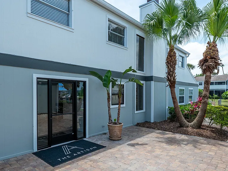 The Artisan Apartments — Photo 23