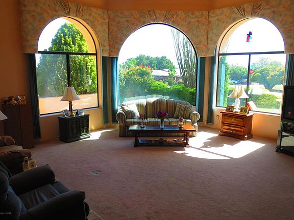 2nd image of 1034 S Tonapah Dr