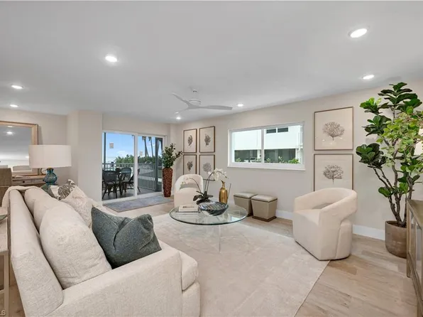 1919 Gulf Shore BLVD N #103, NAPLES, FL 34102