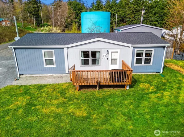 8490 Treevue Rd, Blaine, WA 98230