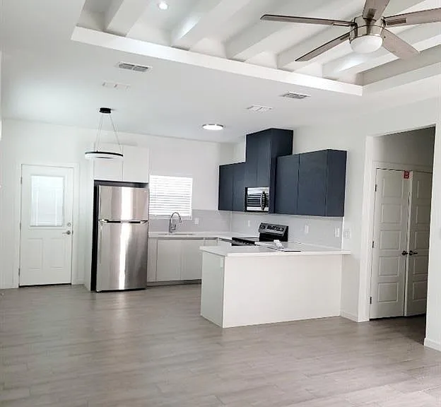 116 W Campeche Ave — Photo 4