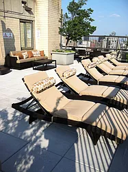 Rented by R New York