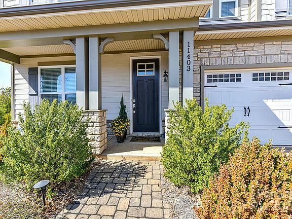 2nd image of 11403 Grenfell Ave