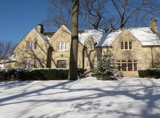 1305 Greenway Ter, Elm Grove, WI 53122