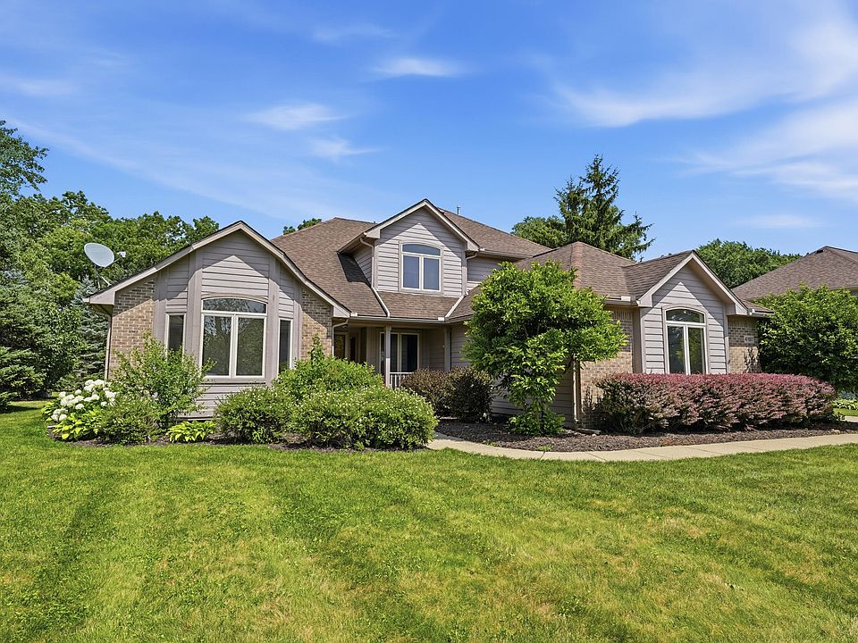 1st image of 4197 Lake Forest Dr E