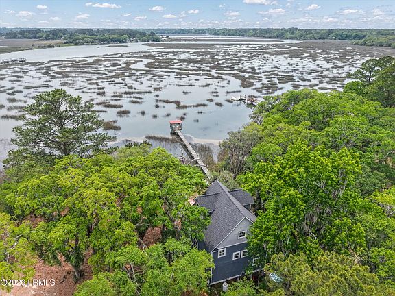 5th image of 126 Stuart Point Rd