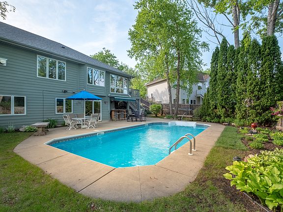 4th image of 1208 Cannon Valley Dr