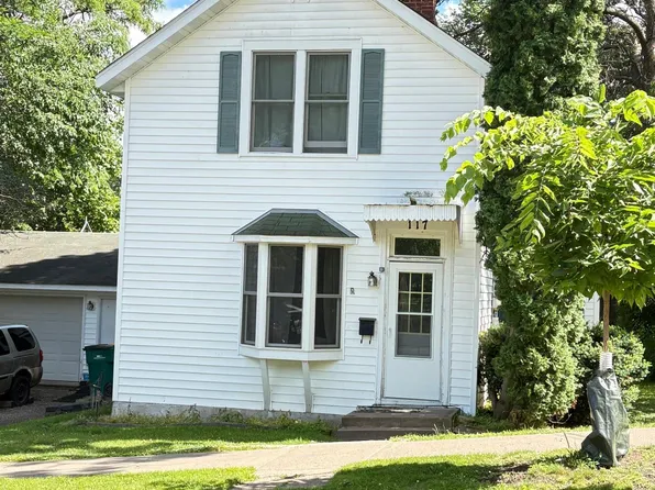 117 Linden St W, Stillwater, MN 55082