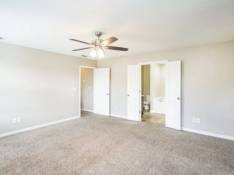 8005 Lakota Ct — Photo 10