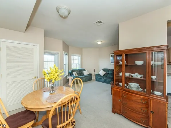 375 Rifle Camp Rd #202, Woodland Park, NJ 07424