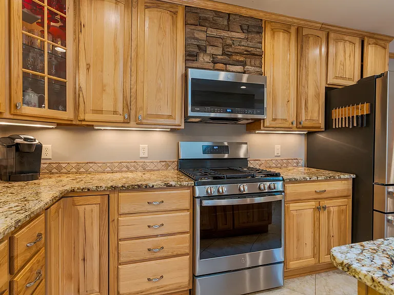 9630 Marcella Dr NE — Photo 50