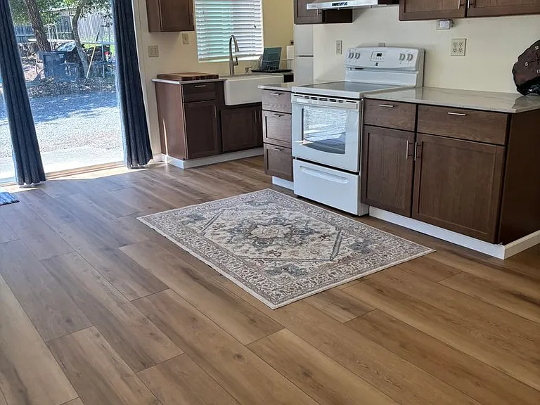 8400 Templeman Rd — Photo 1