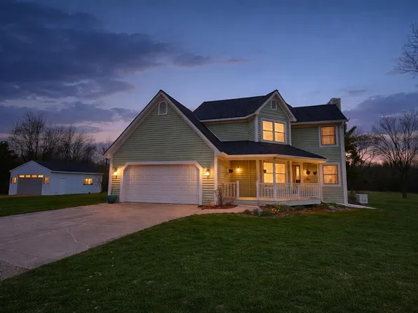 6876 Nollar Rd, Whitmore Lake, MI 48189