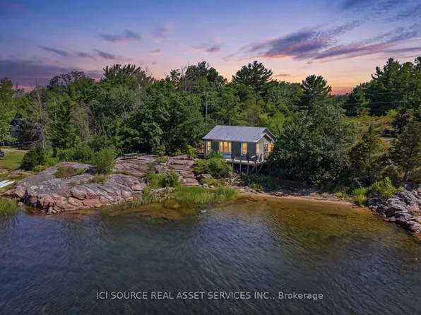 377 Macey Bay Rd, Georgian Bay, ON L0K 1S0