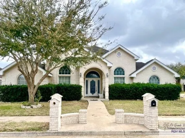 2702 Greenbriar Dr, Harlingen, TX 78550