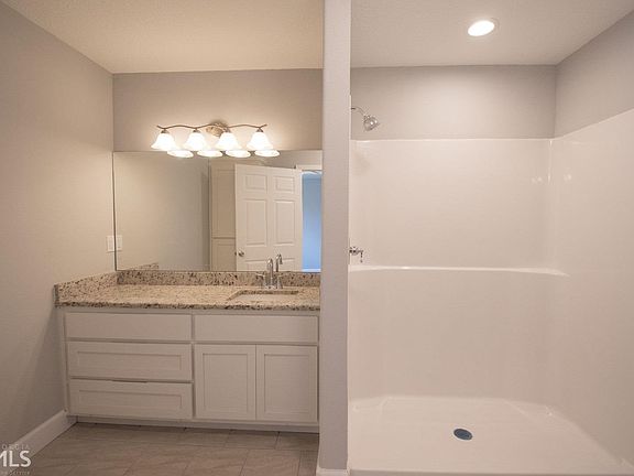3rd image of 14 Gallaway Dr