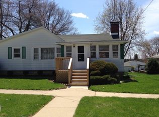 103 E Cherokee Ave, Shabbona, IL 60550