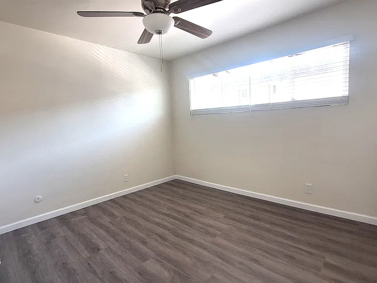 13322 Cordary Ave #B — Photo 15
