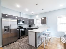 136 Grace St, Jersey City, NJ