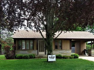 1003 Longaker Rd, Northbrook, IL 60062