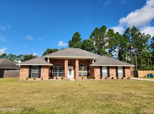 1619 Lori Dr, Ocean Springs, MS 39564