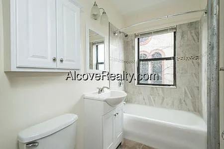 Highland Ave Photo 1