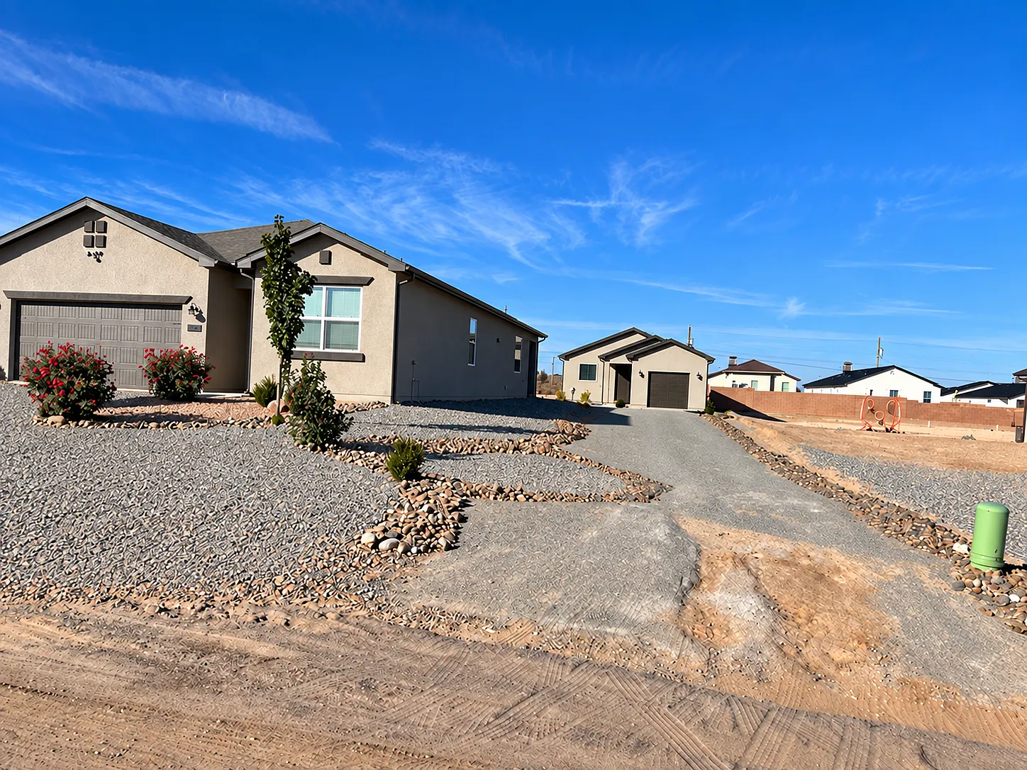 6 bed, 2825 sqft, $4,049 — Photo 1