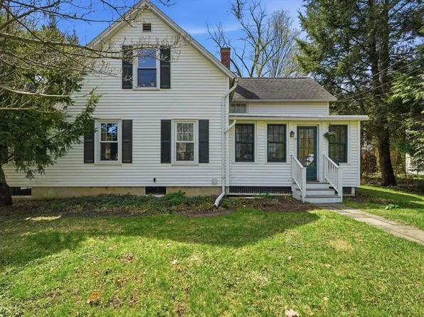 35 Taylor St, Amherst, MA 01002