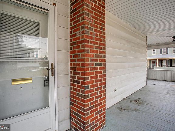 5th image of 230 W 2nd St