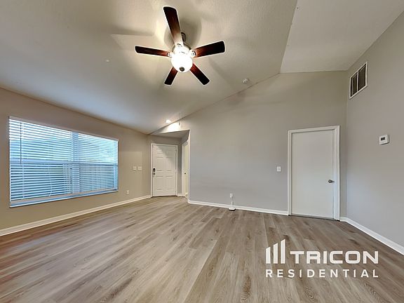 3rd image of 11101 Robin Lake Ct