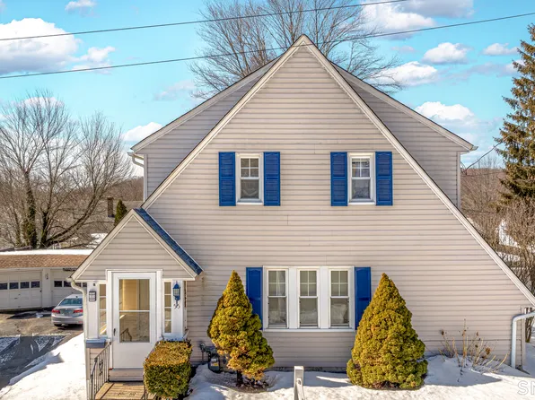 55 Bronx Avenue, Waterbury, CT 06705