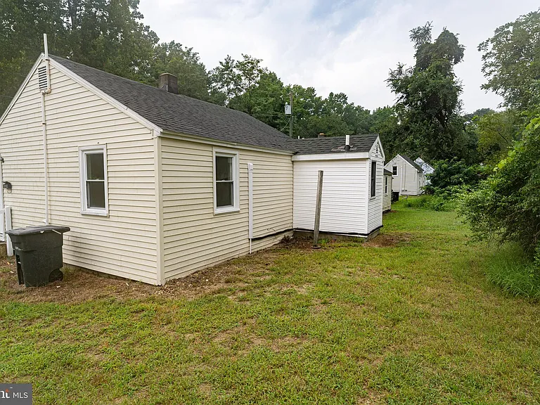 113 Davis Ln — Photo 4