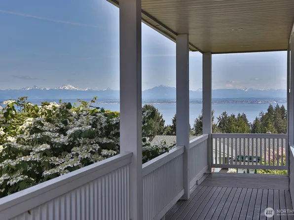 4638 Tanner View Drive, Clinton, WA 98236